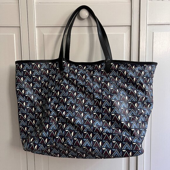 Stella & Dot Reversible Tote - Picture 2 of 7